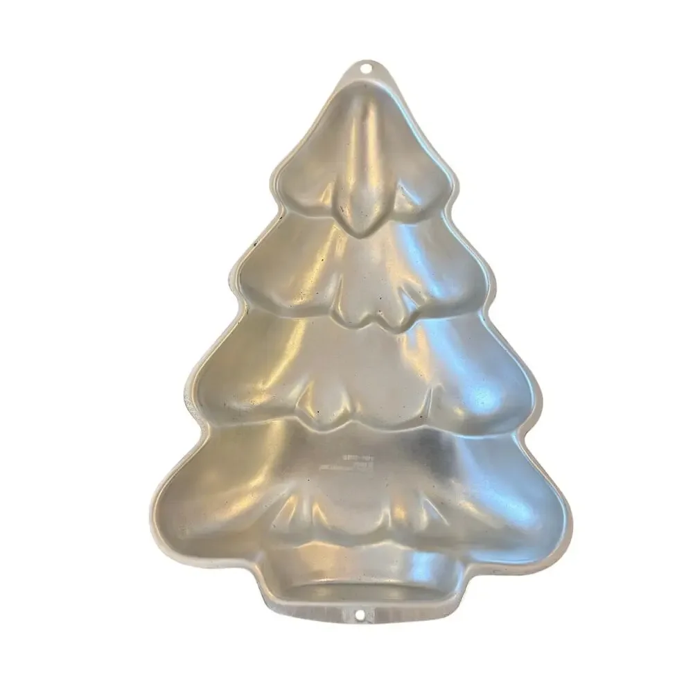 WILTON Christmas Tree Cake Baking Pan Mold 2001 Holidays